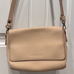 Portland Leather Medium Crossbody - Bone